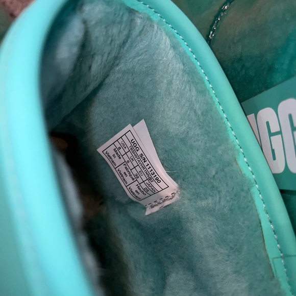 UGG Women’s Classic Clear Mini Boots (Waterproof) - Picture 5 of 7